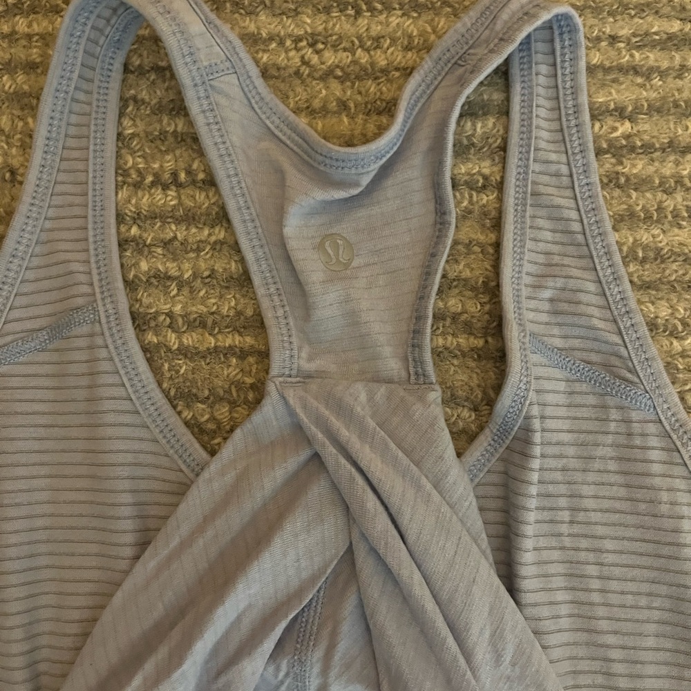 Lululemon tank